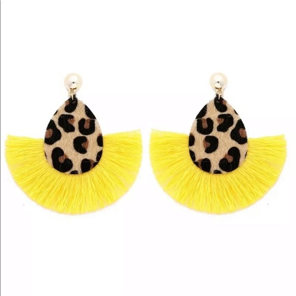 Jewelry - Leopard Dangle Fan Tassel Earrings